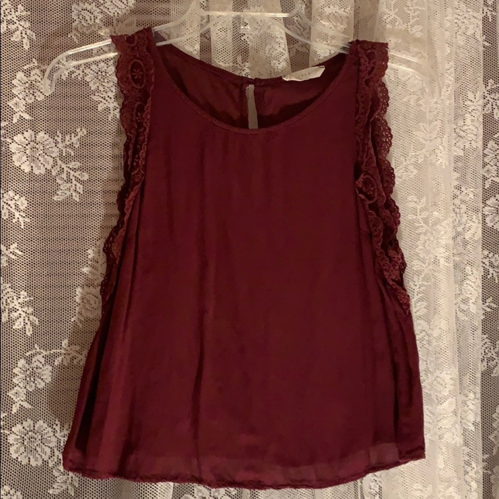 Maroon tank top